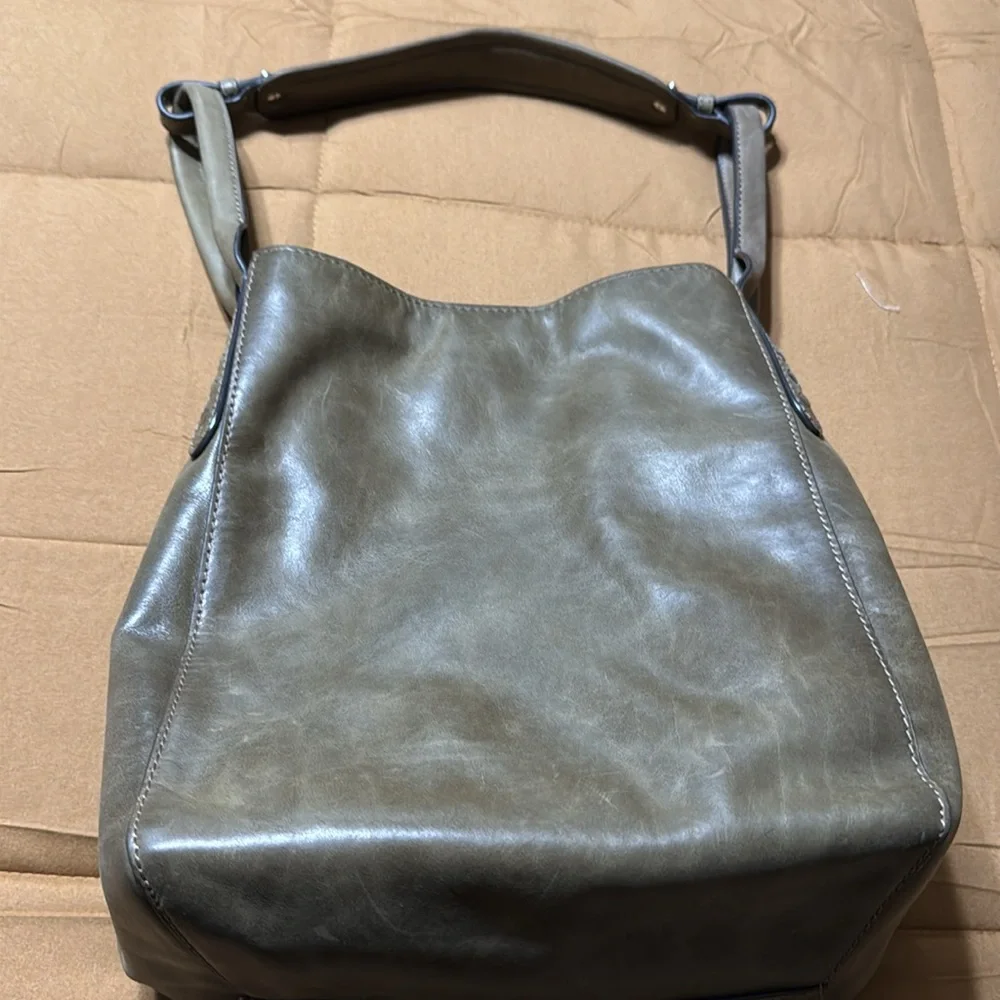 FRYE - Picture 4 of 5